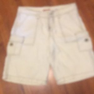 UnionBay above the knee cargo shorts